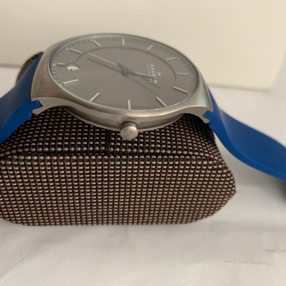 Skagen Men's SKW6072 Balder Titanium Watch with Blue Silicone Band - Picture 2 of 7